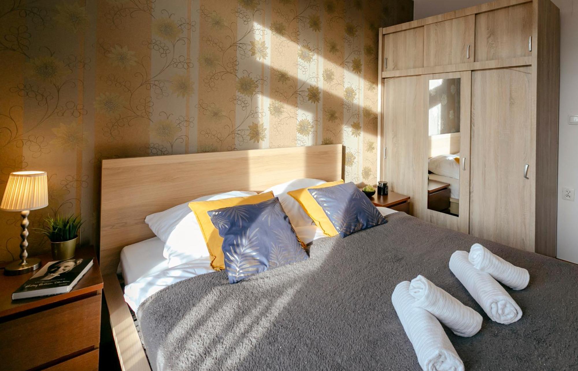 Plac Konstytucji 6 Orange - Apartament Dla 4 Osob - Bezplatny Parking - Free Parking - Piekny Widok Na Panorame Warszawy Warszawa Exteriör bild