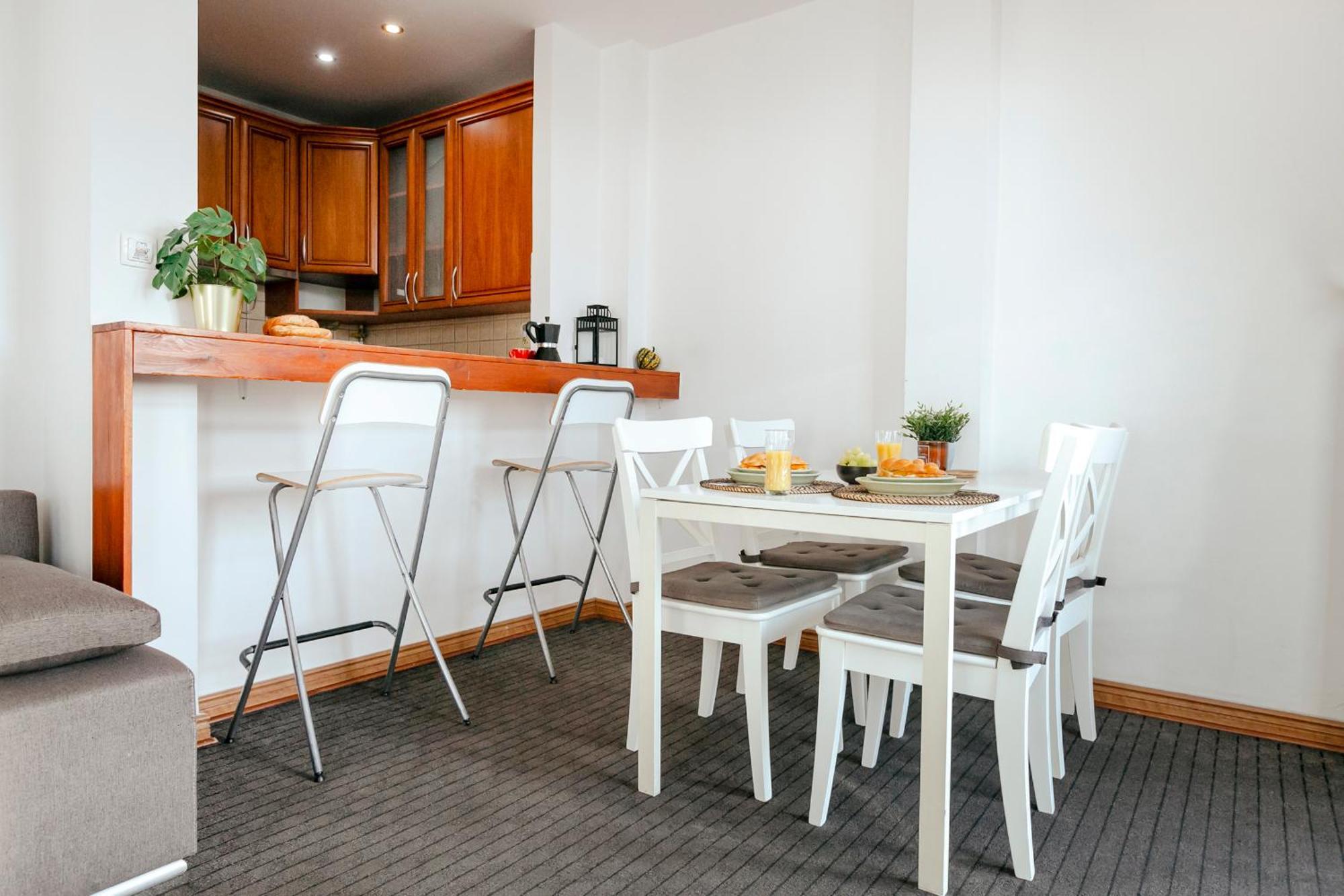 Plac Konstytucji 6 Orange - Apartament Dla 4 Osob - Bezplatny Parking - Free Parking - Piekny Widok Na Panorame Warszawy Warszawa Exteriör bild